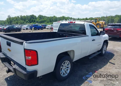 2011 Chevrolet Silverado 1500 Work Truck z USA, uszkodzony, nr VIN 1GCNCPEX4BZ357661